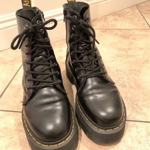 Women’s Dr Marten “Jardon” platform boots